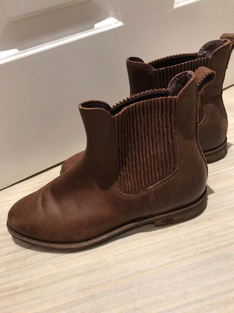 ugg joey chelsea boots